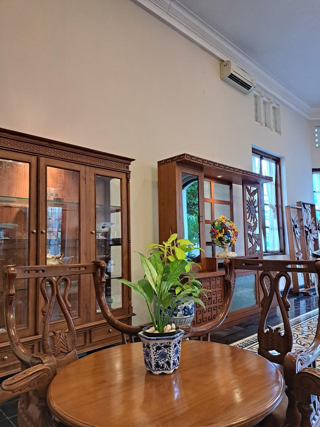 Ngoại cảnh khách sạn