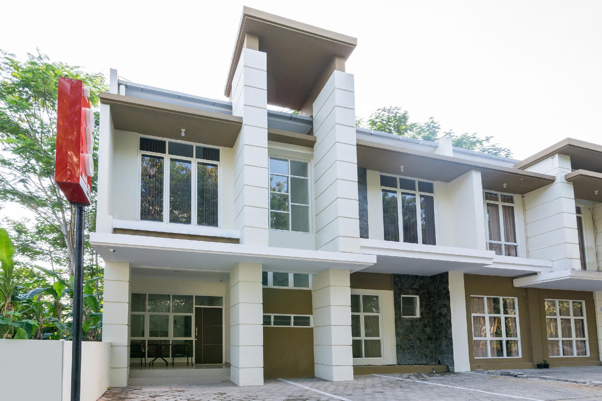 Ngoại cảnh khách sạn