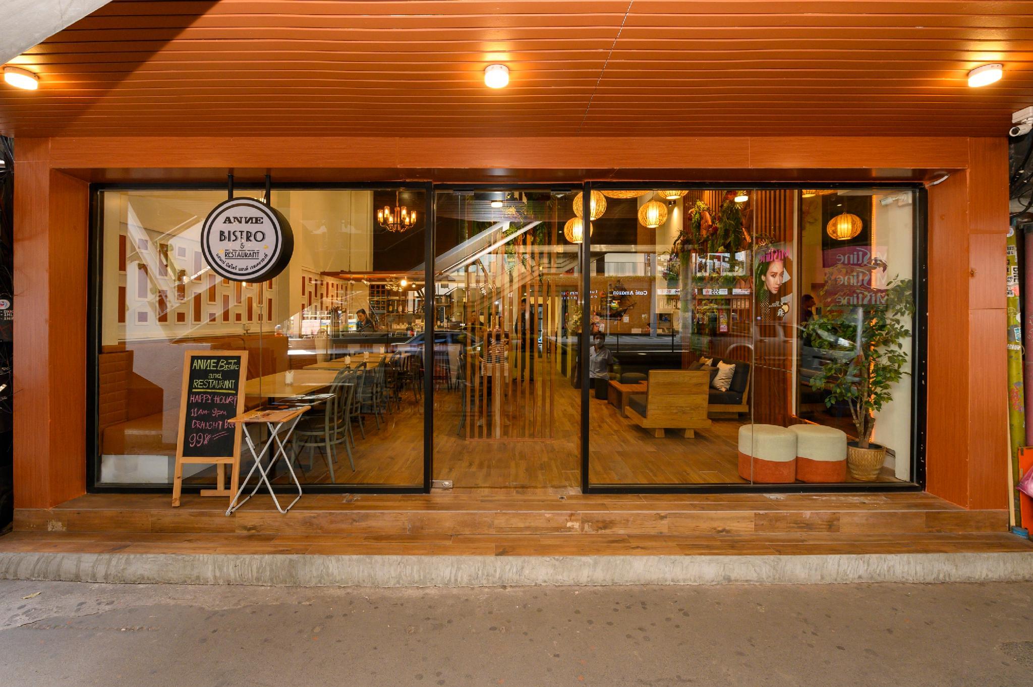 Ngoại cảnh khách sạn