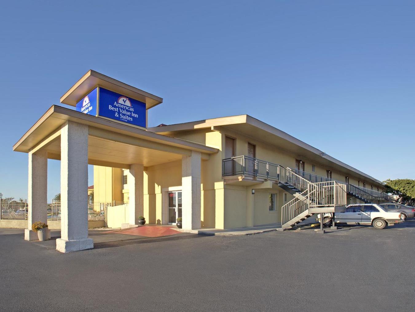 Ngoại cảnh khách sạn