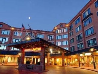 Ngoại cảnh khách sạn