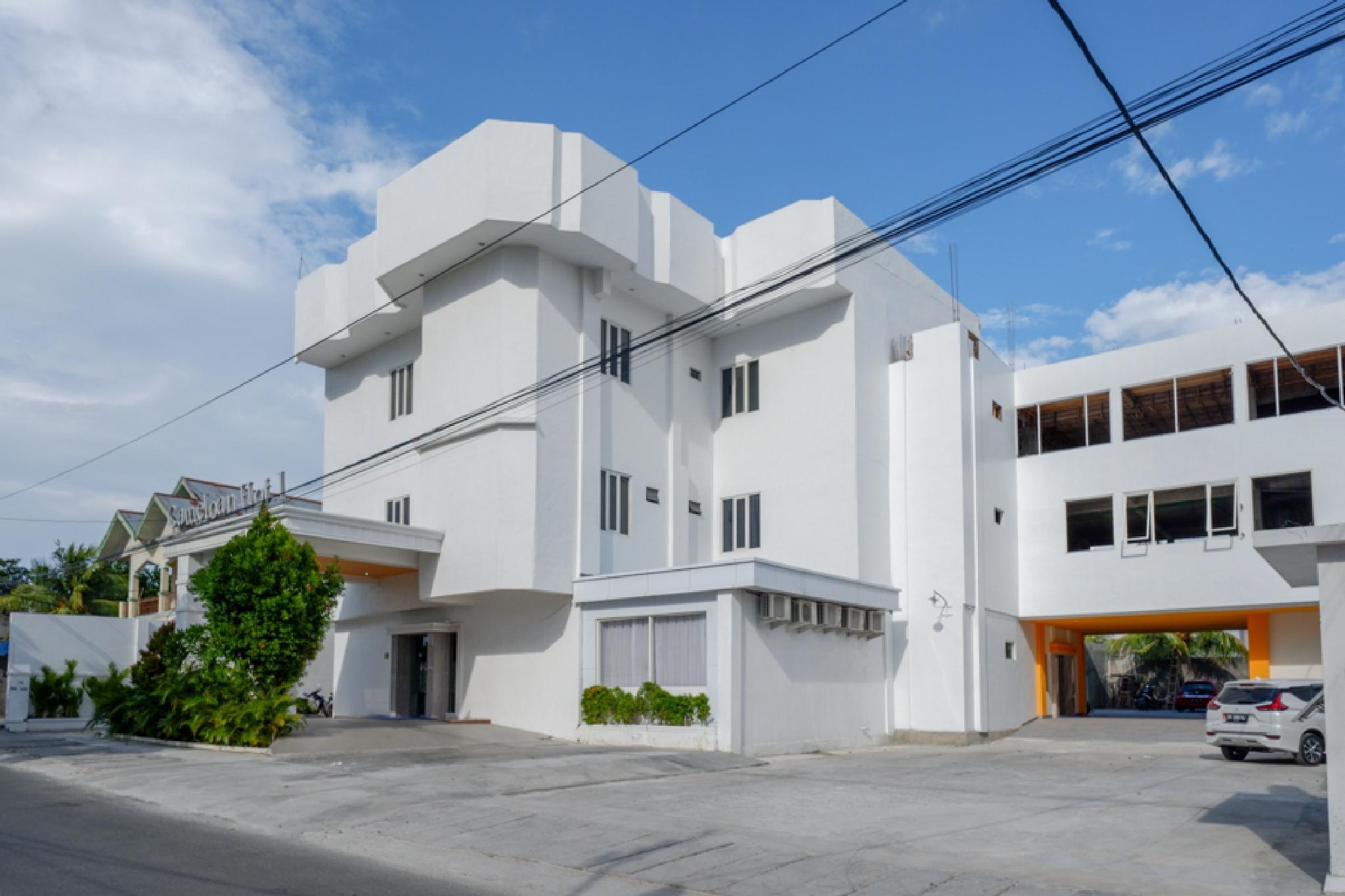 Ngoại cảnh khách sạn