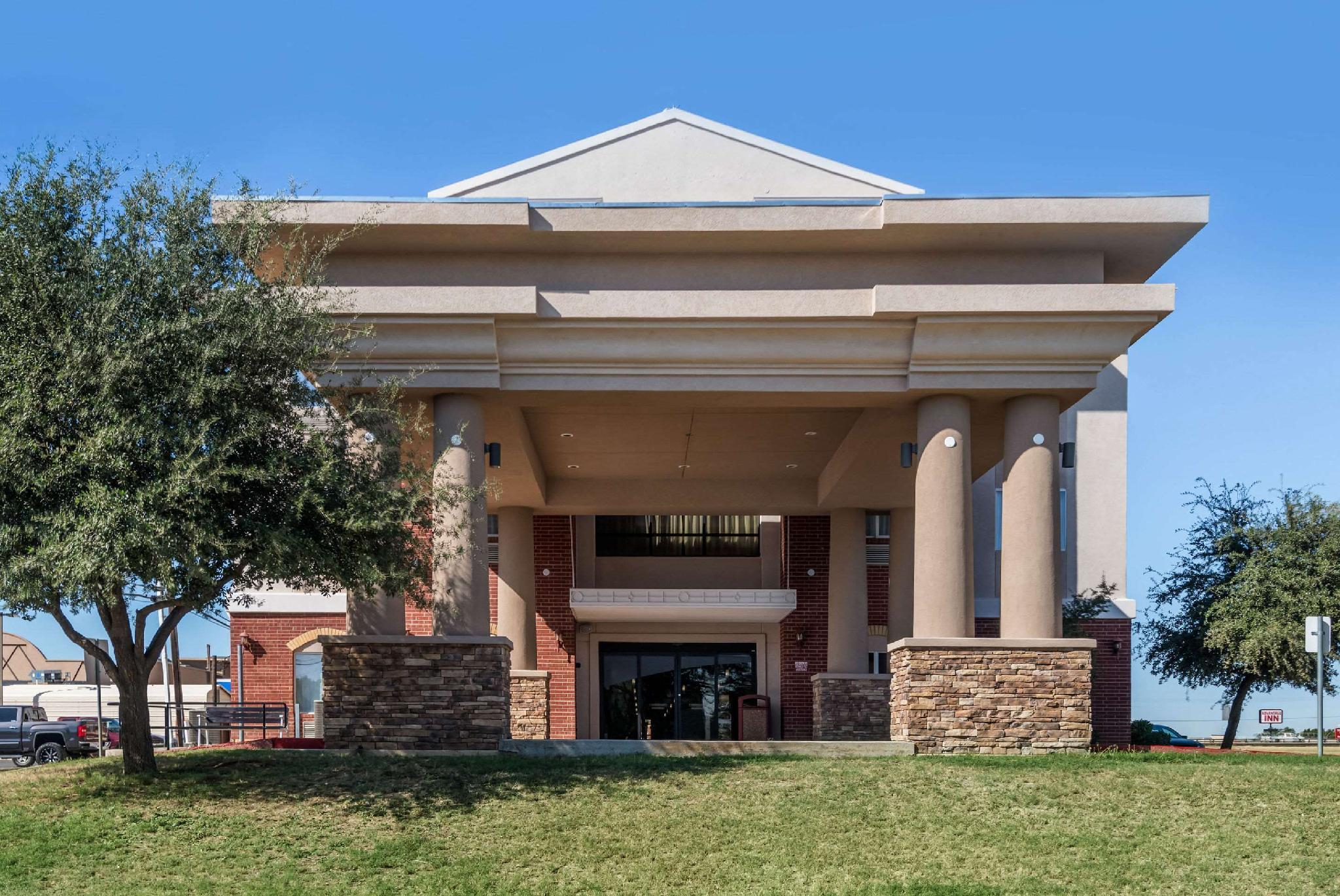 Ngoại cảnh khách sạn