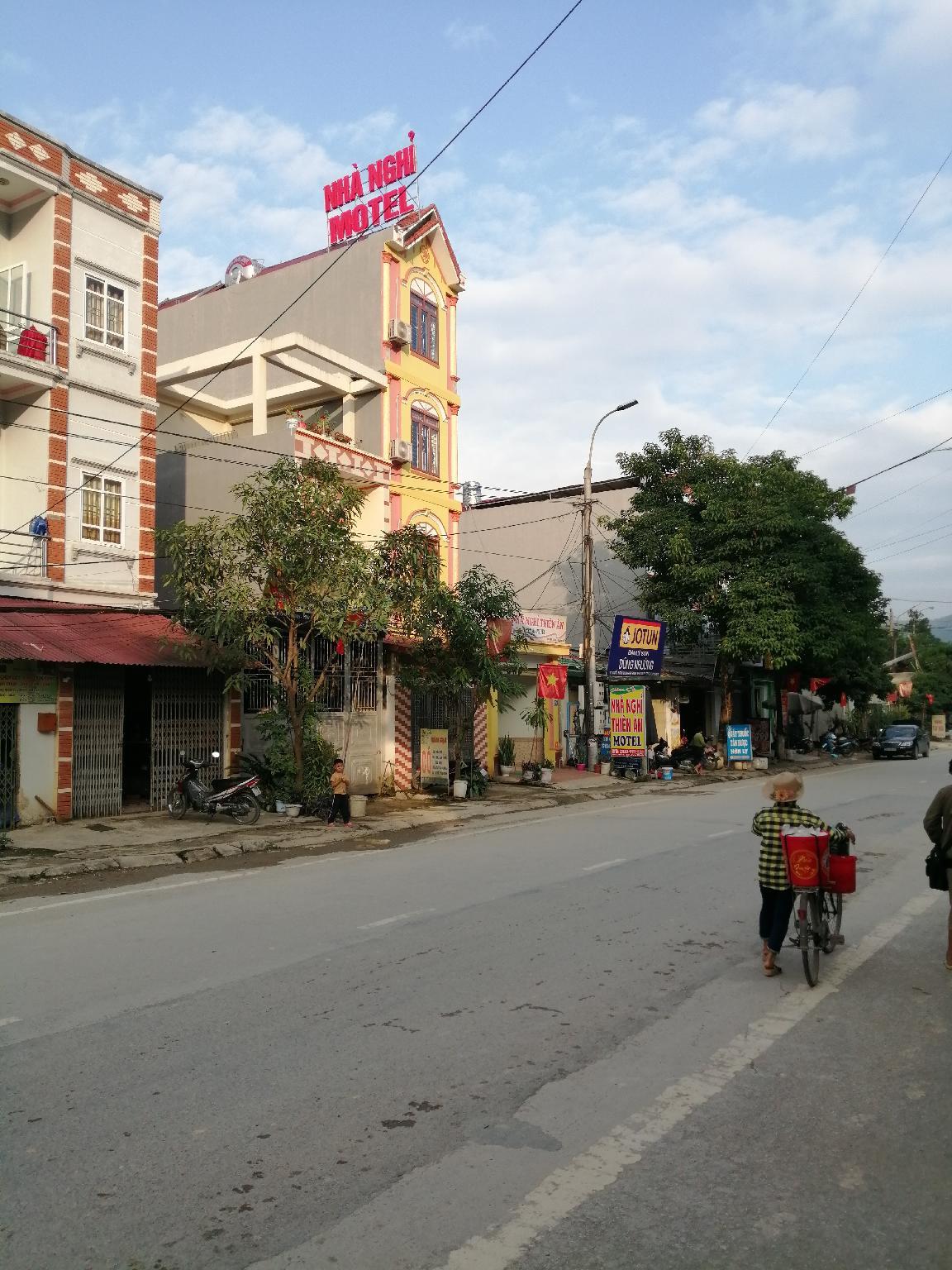 Ngoại cảnh khách sạn