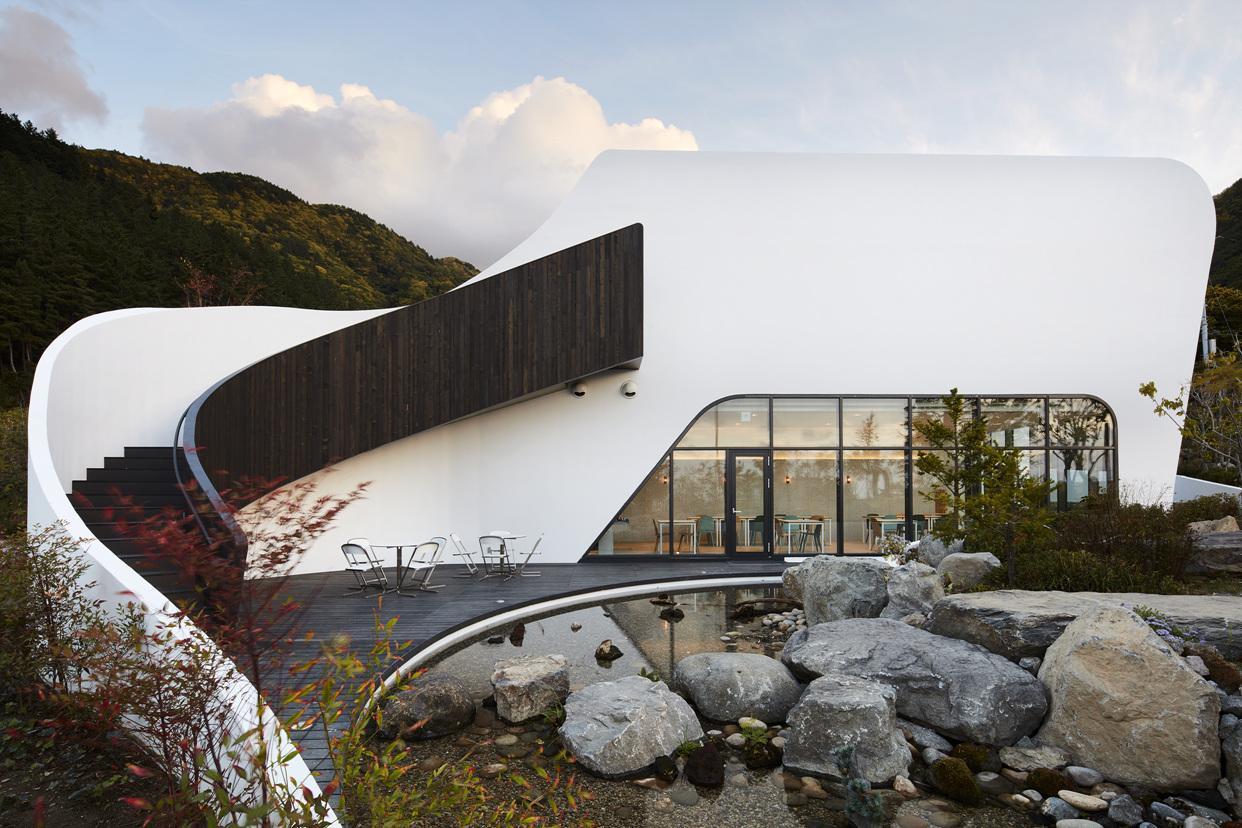 Ngoại cảnh khách sạn