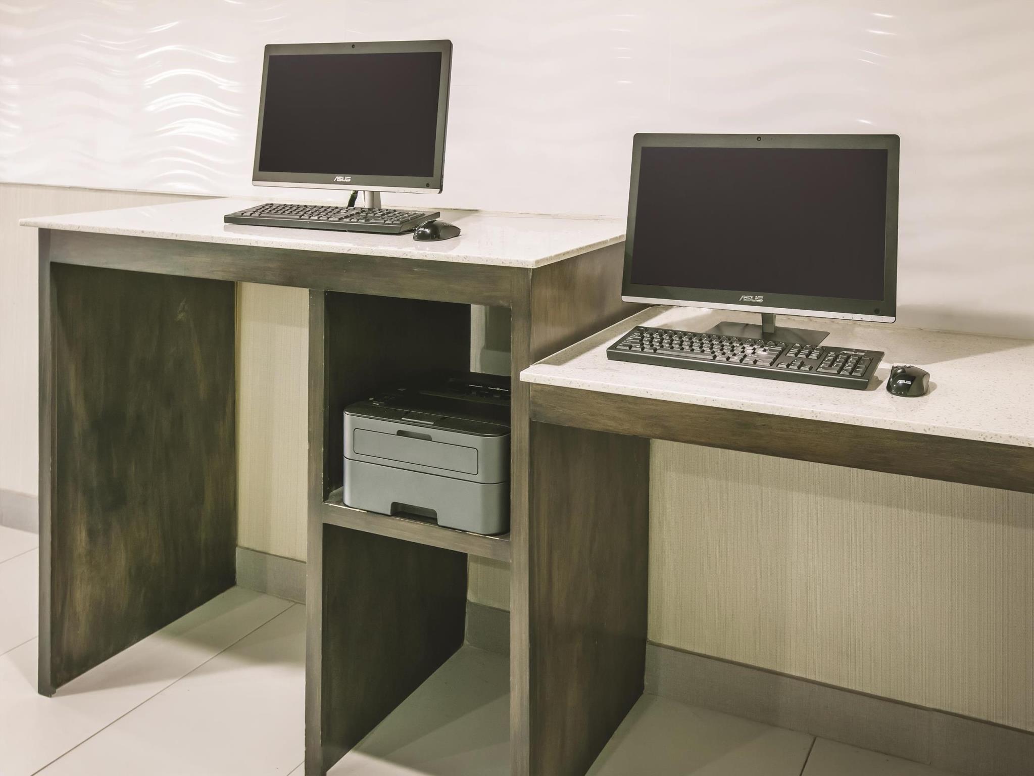 Trung tâm hội nghị