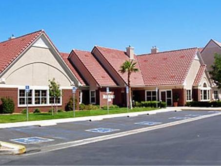 Ngoại cảnh khách sạn