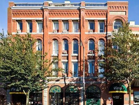 Ngoại cảnh khách sạn