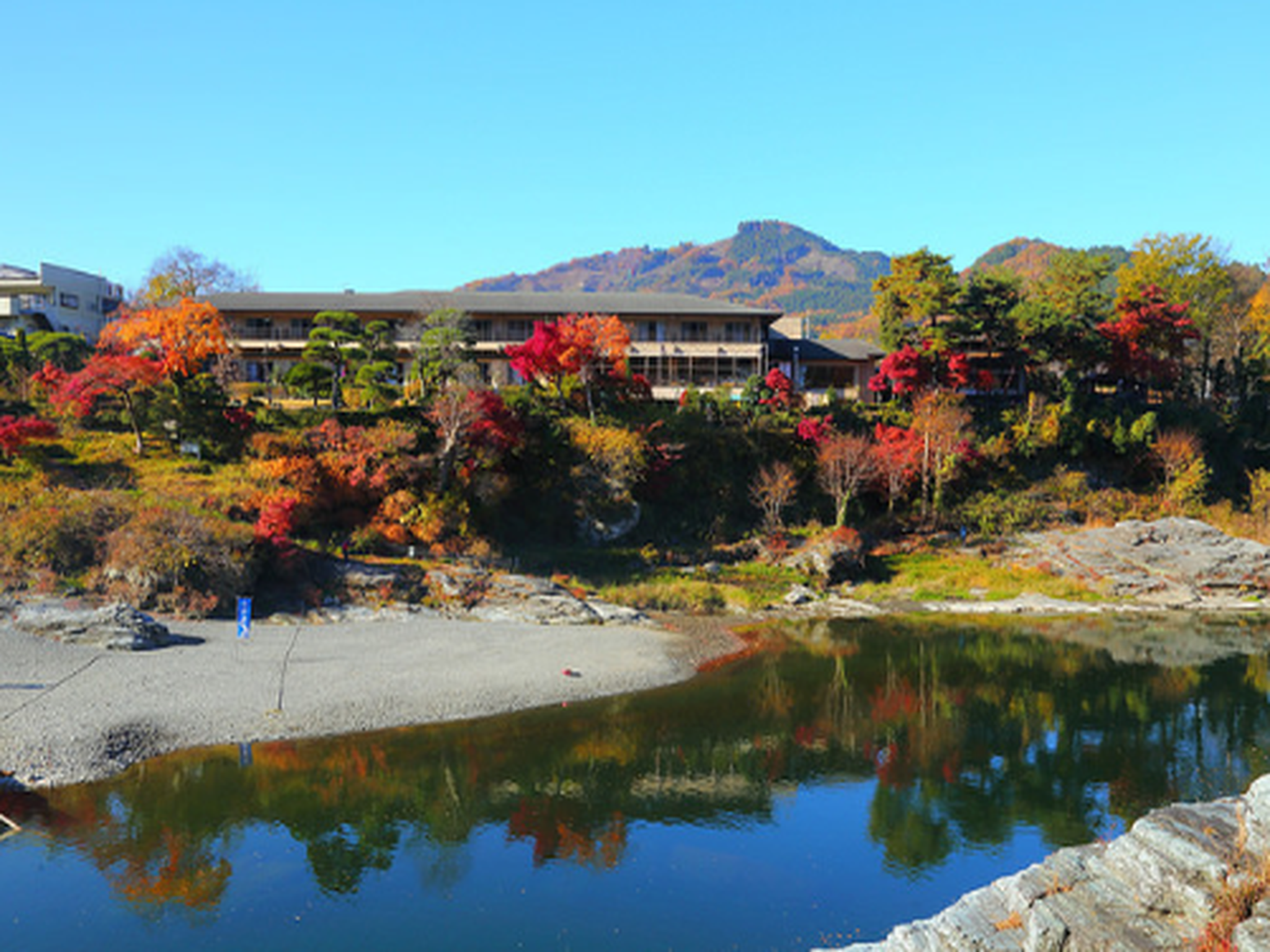 Ngoại cảnh khách sạn