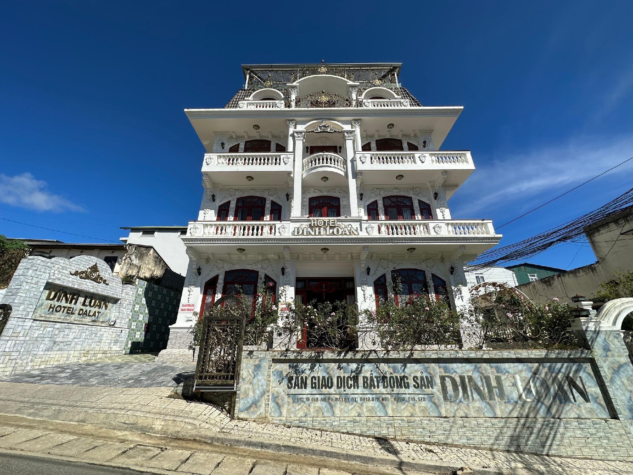 Ngoại cảnh khách sạn