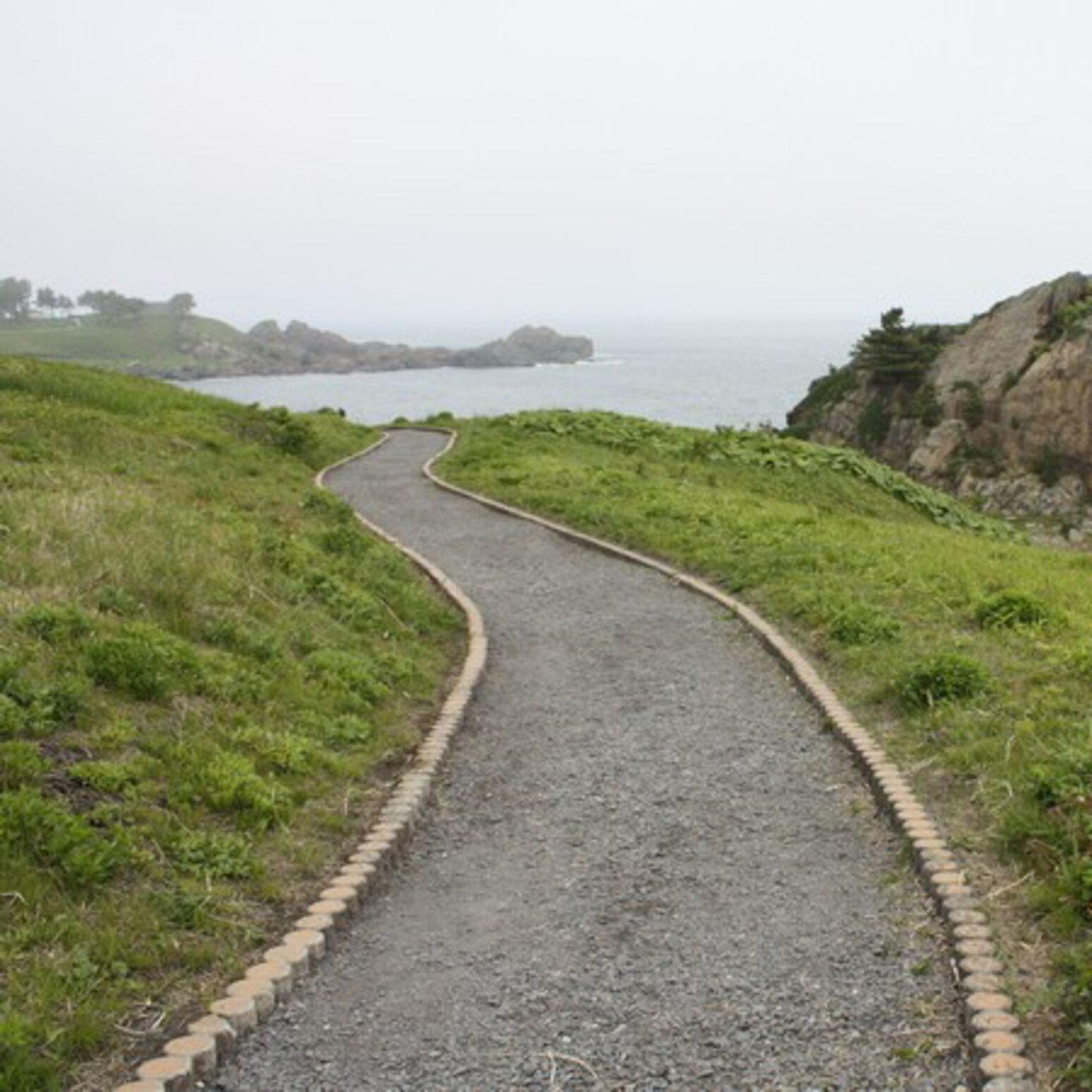 Nơi tham quan gần đây