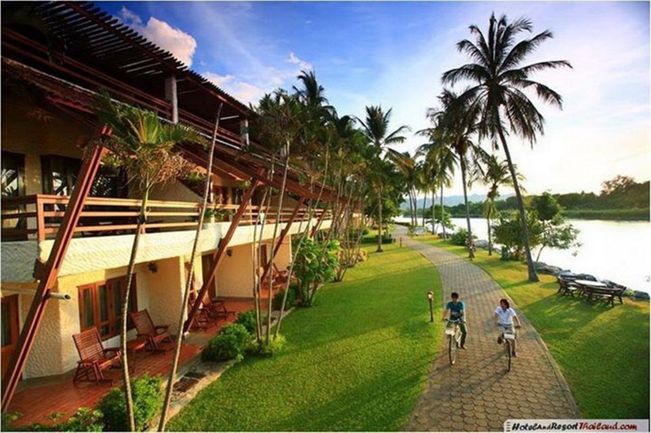 Ngoại cảnh khách sạn