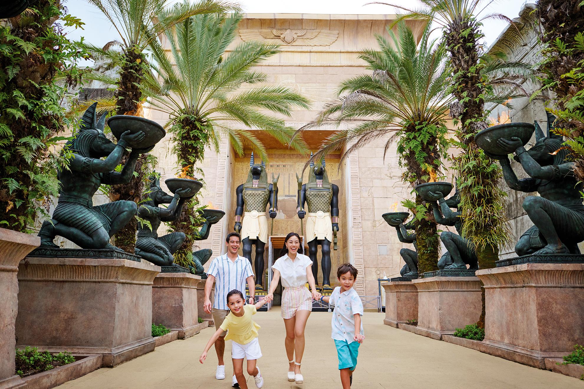 Nơi tham quan gần đây