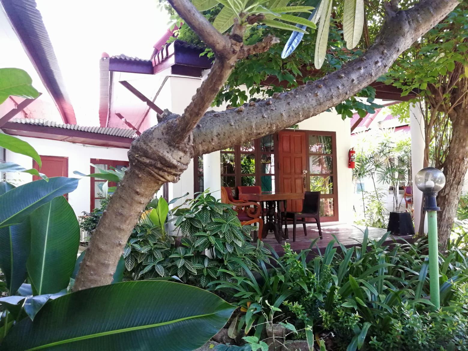 Ngoại cảnh khách sạn