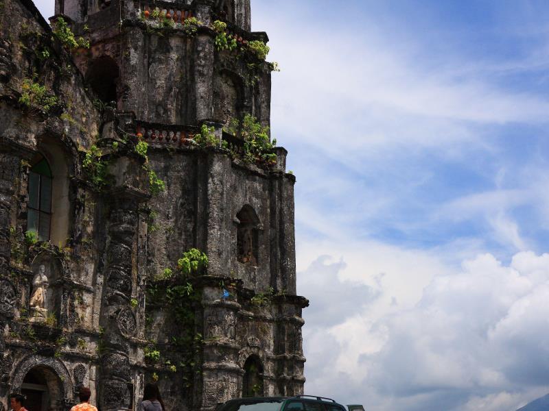 Nơi tham quan gần đây