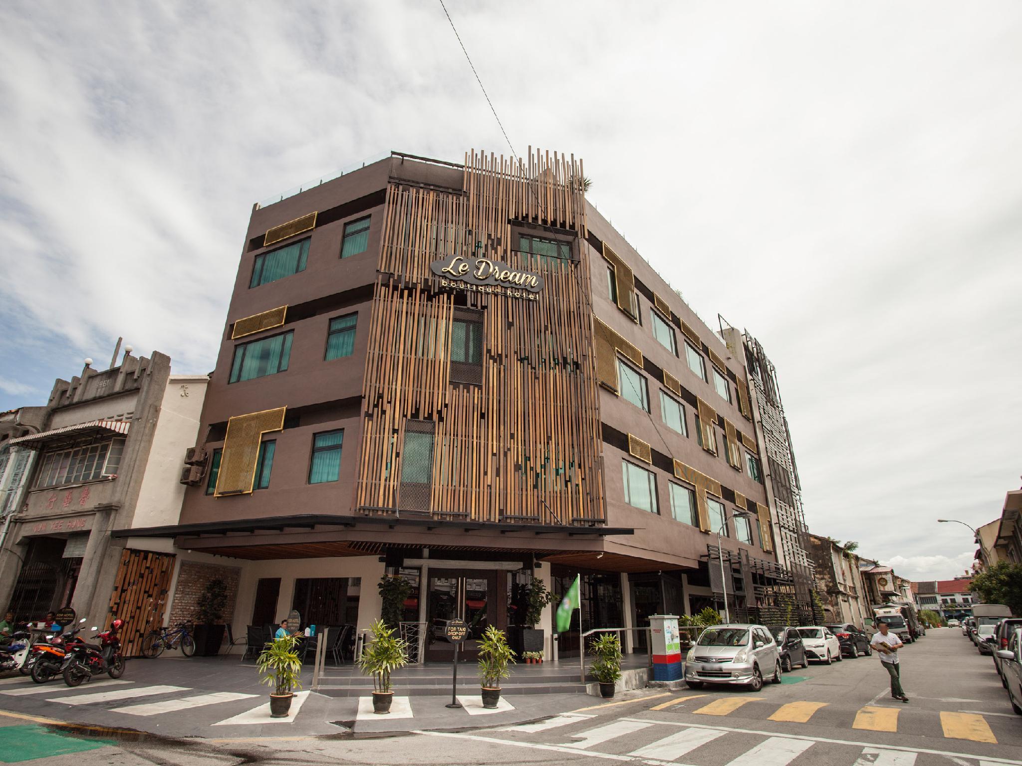 Ngoại cảnh khách sạn