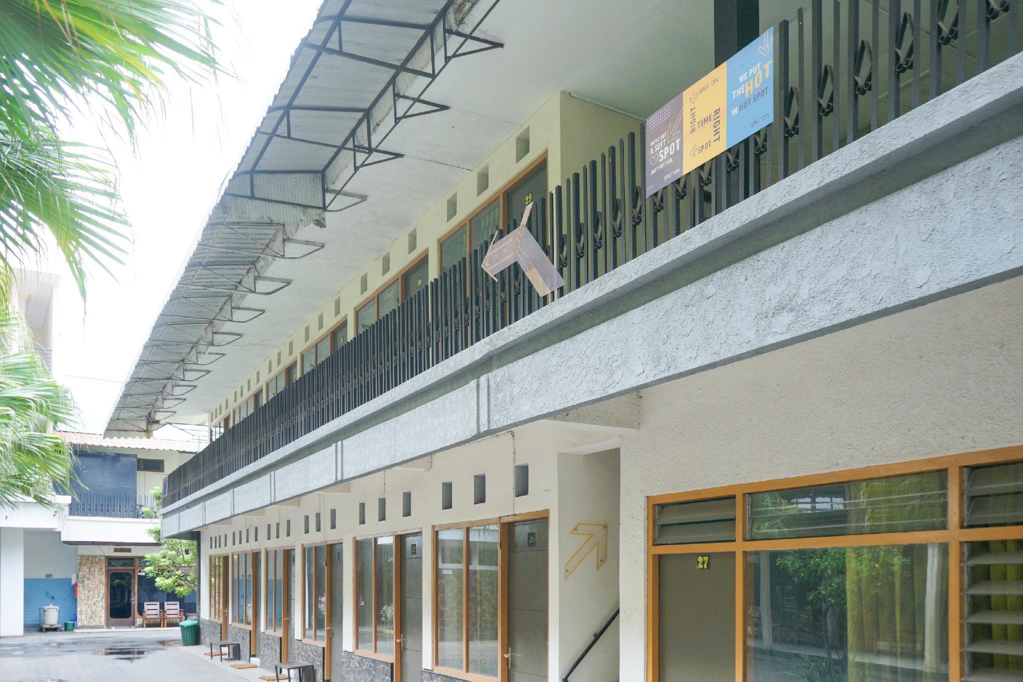 Ngoại cảnh khách sạn