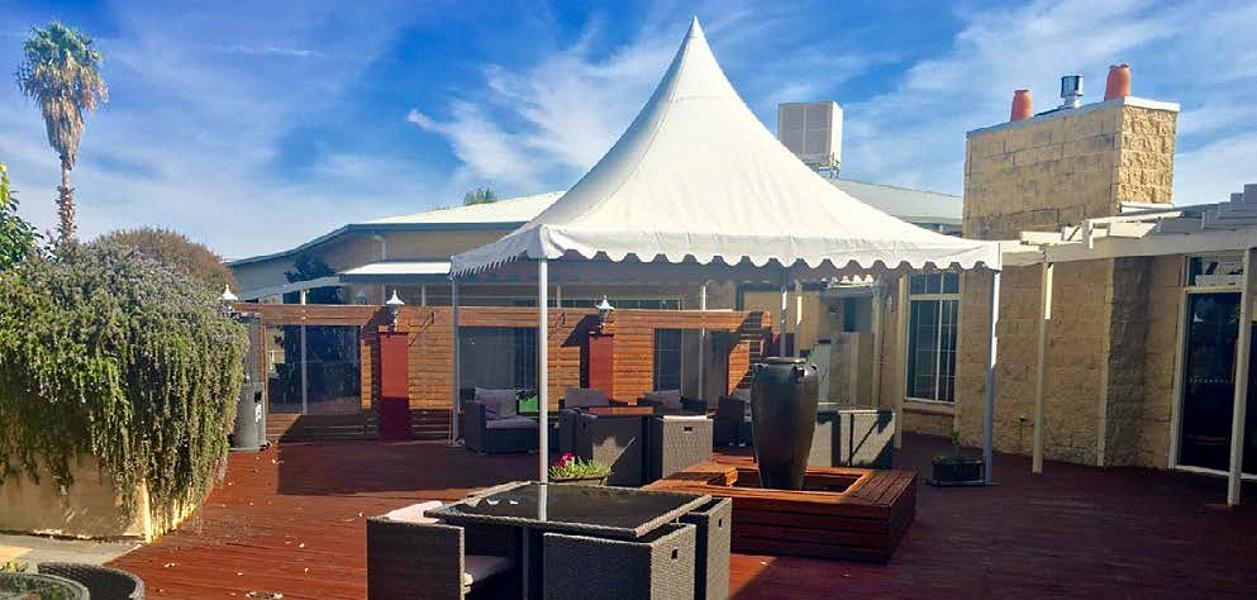 Ngoại cảnh khách sạn