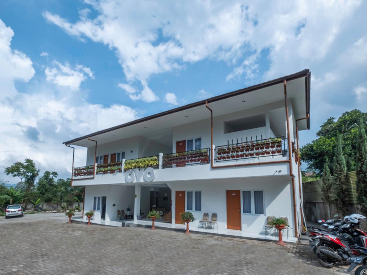 Ngoại cảnh khách sạn