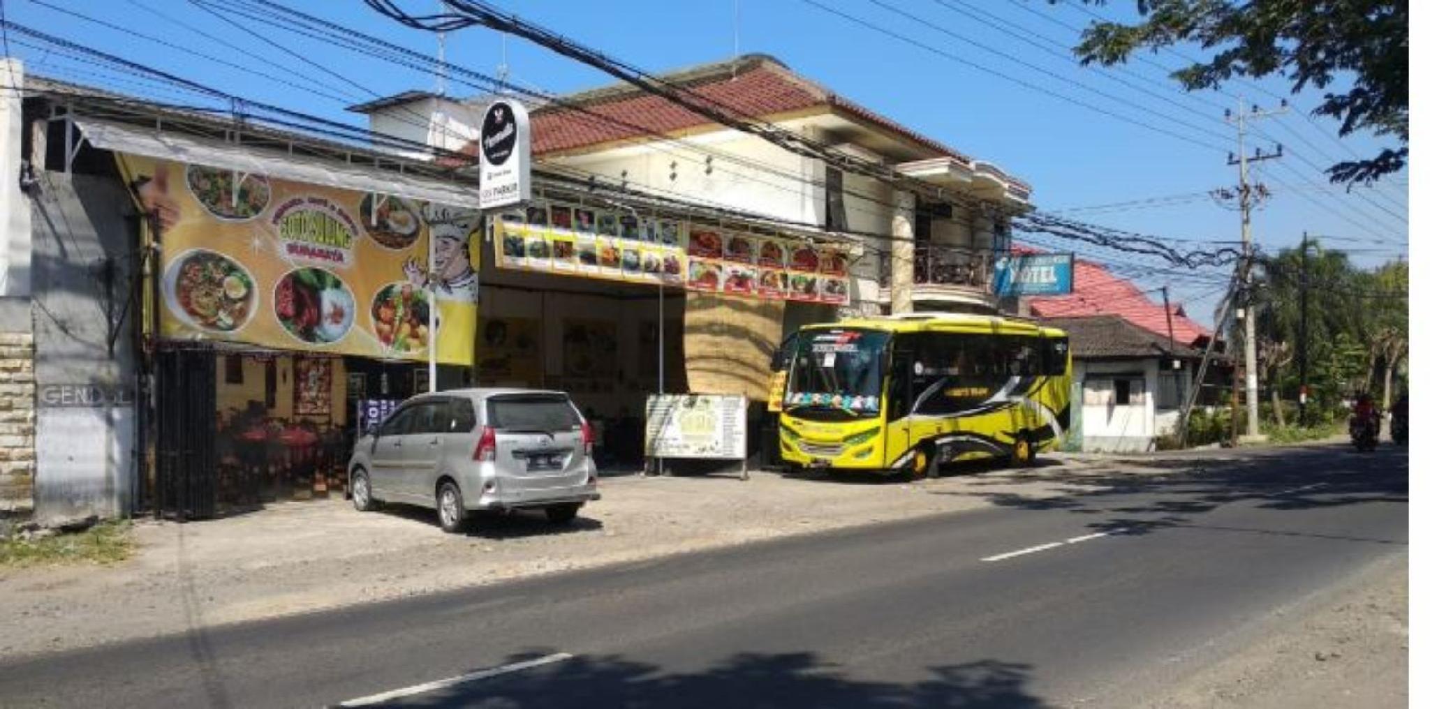 Ngoại cảnh khách sạn