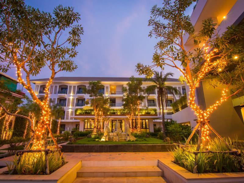 Ngoại cảnh khách sạn