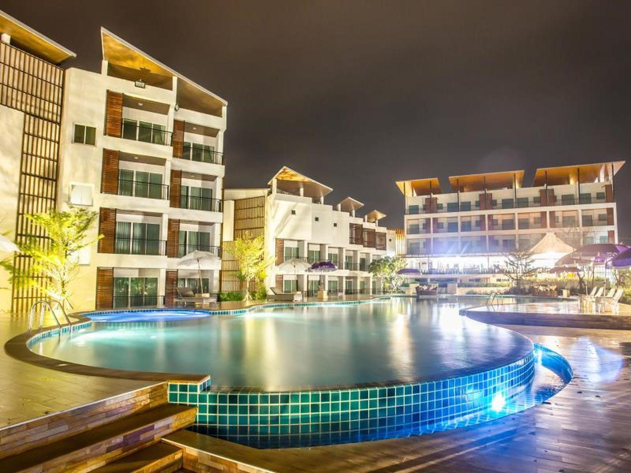 Ngoại cảnh khách sạn