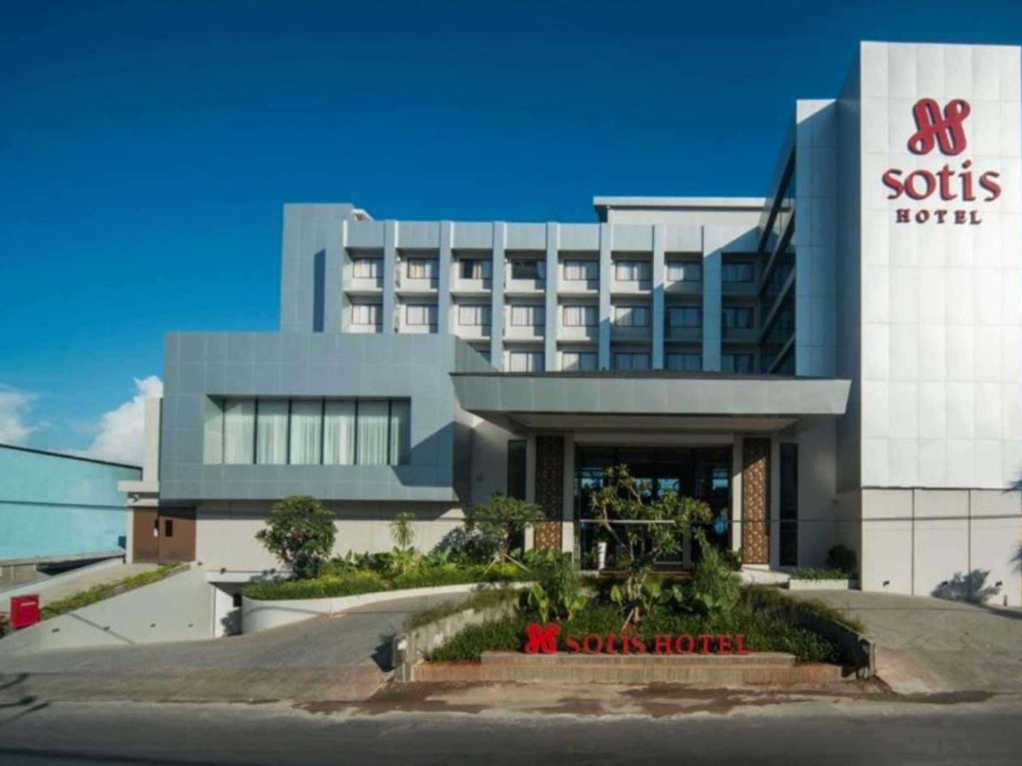 Ngoại cảnh khách sạn