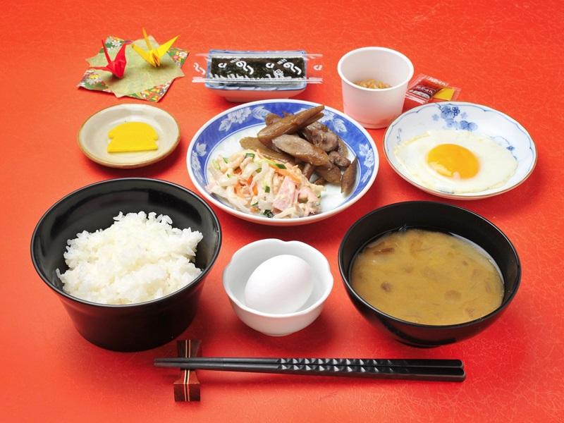 Đồ ăn và thức uống