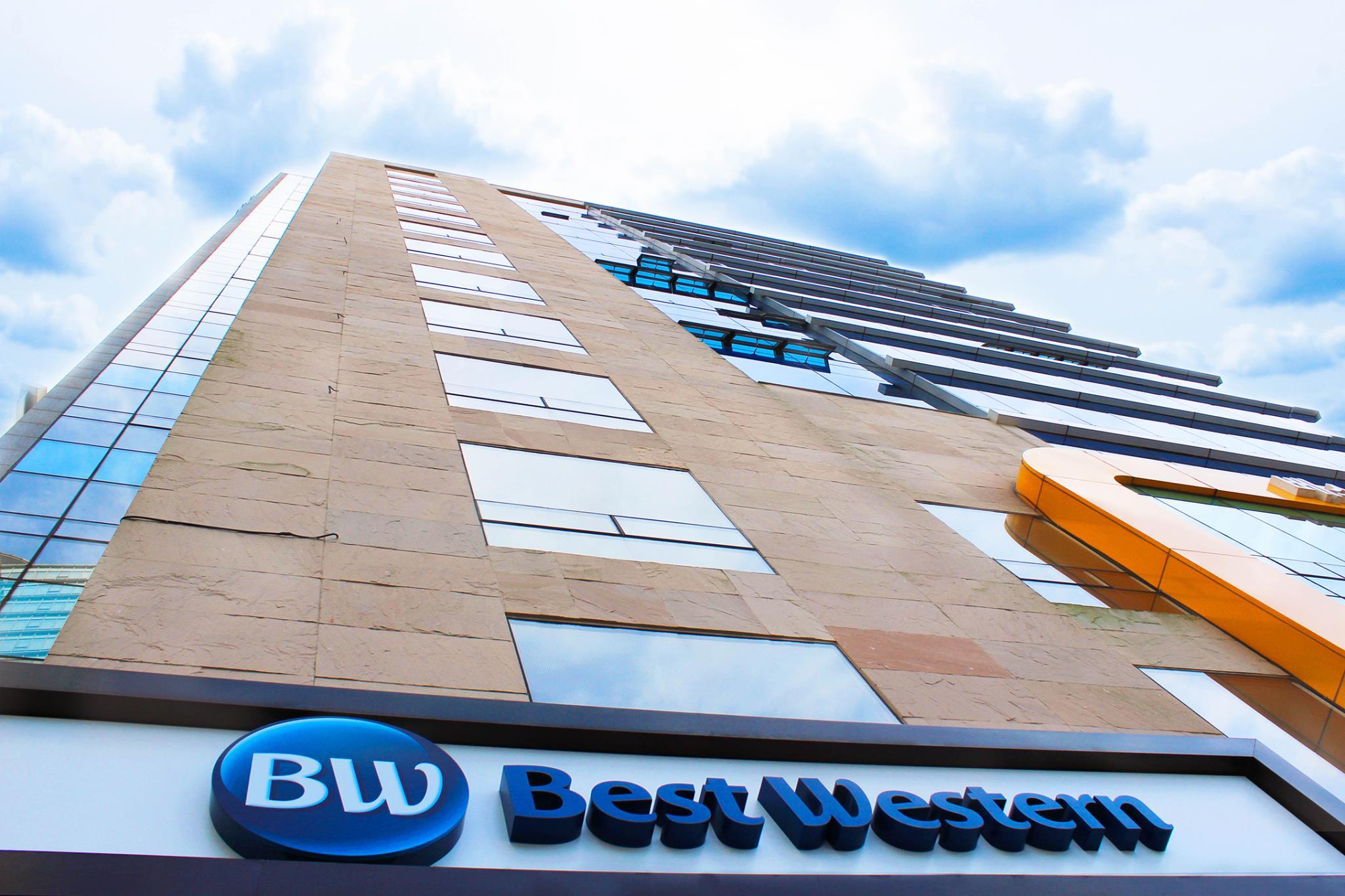 Ngoại cảnh khách sạn