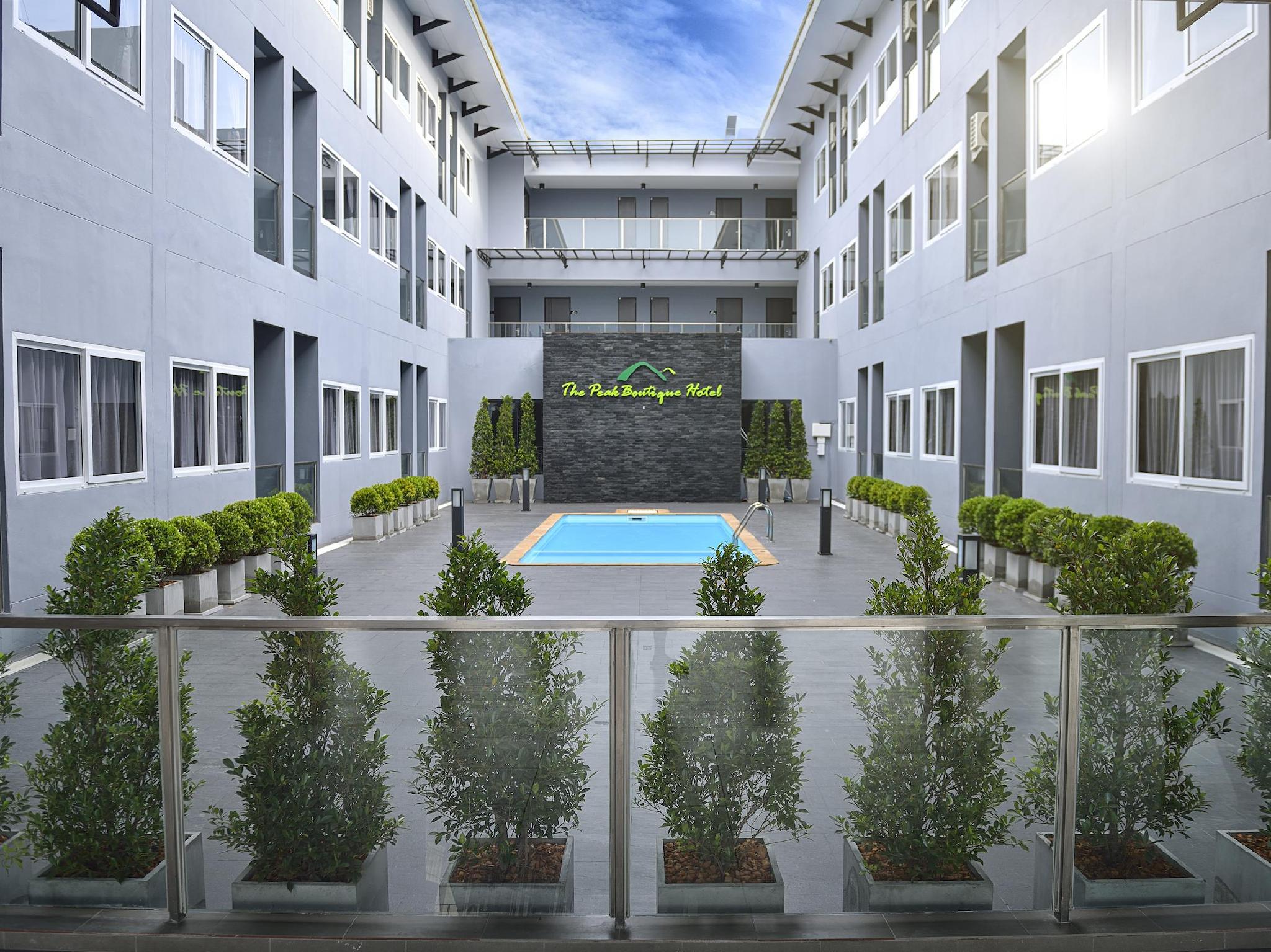 Khu vực xung quanh