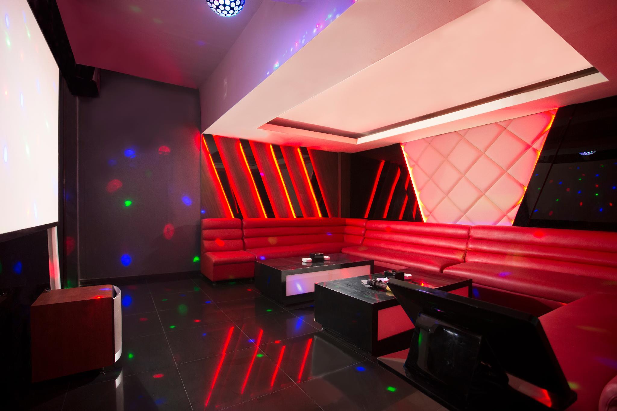 Câu lạc bộ đêm