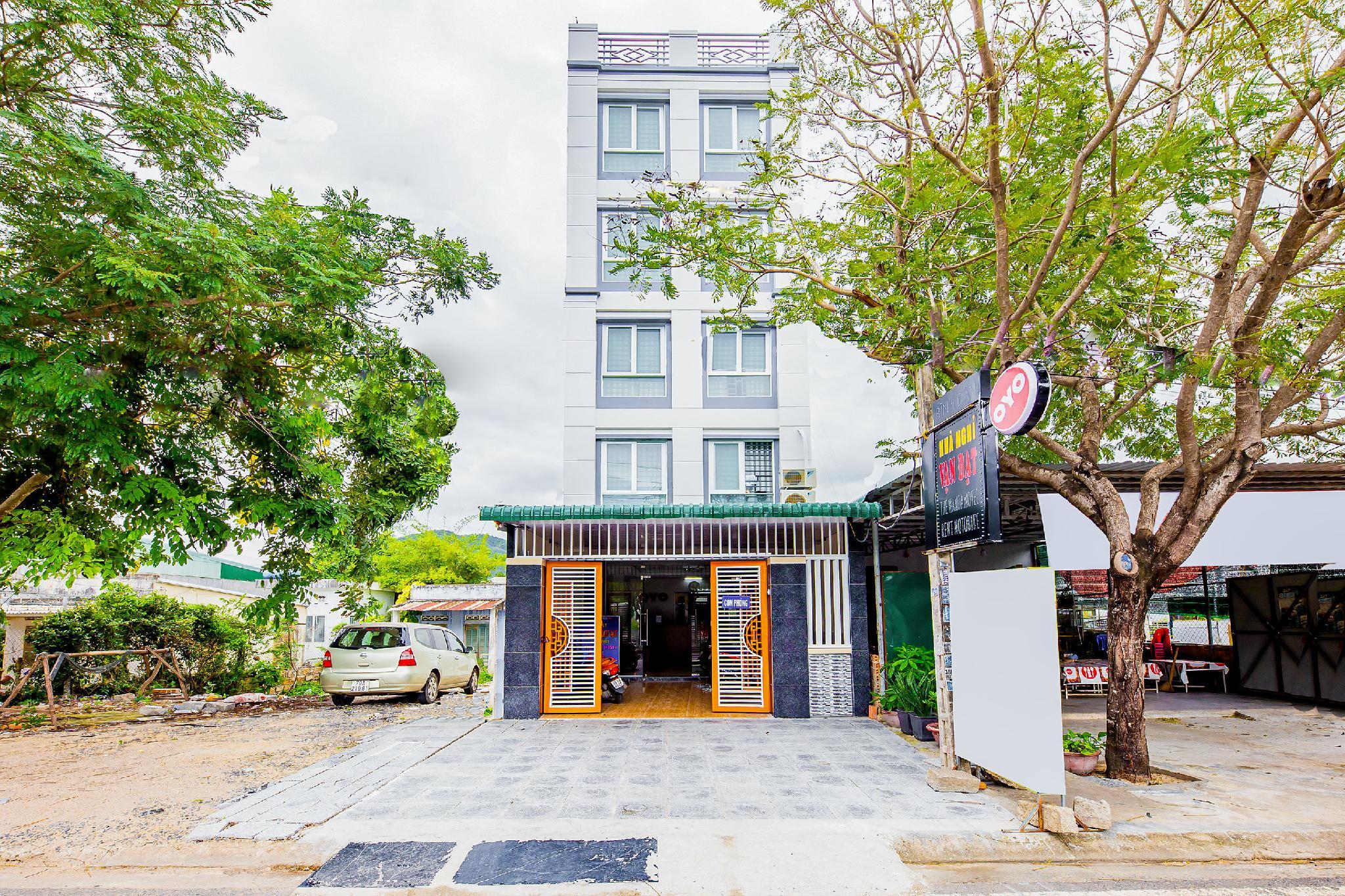 Ngoại cảnh khách sạn