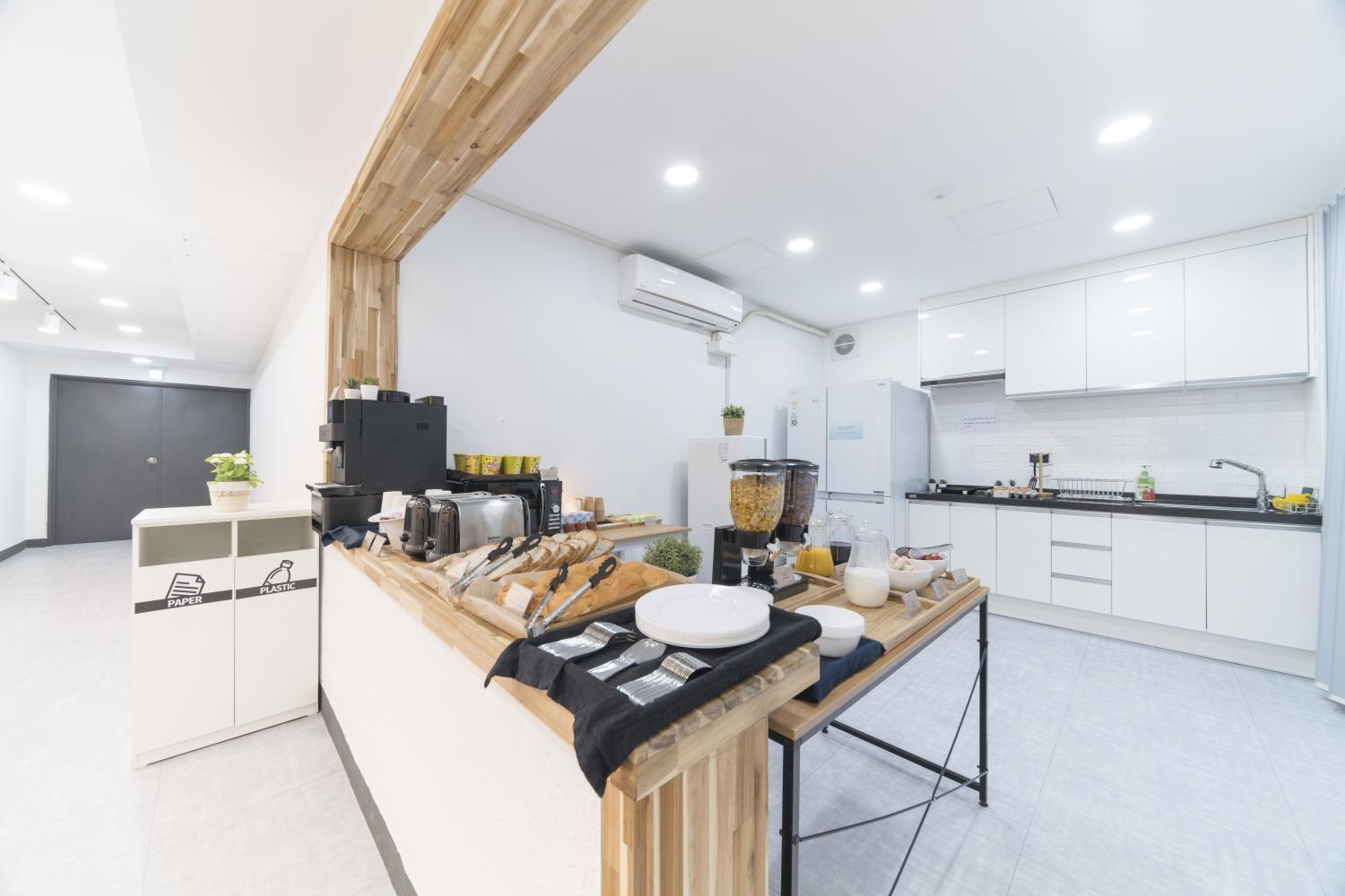 Đồ ăn và thức uống