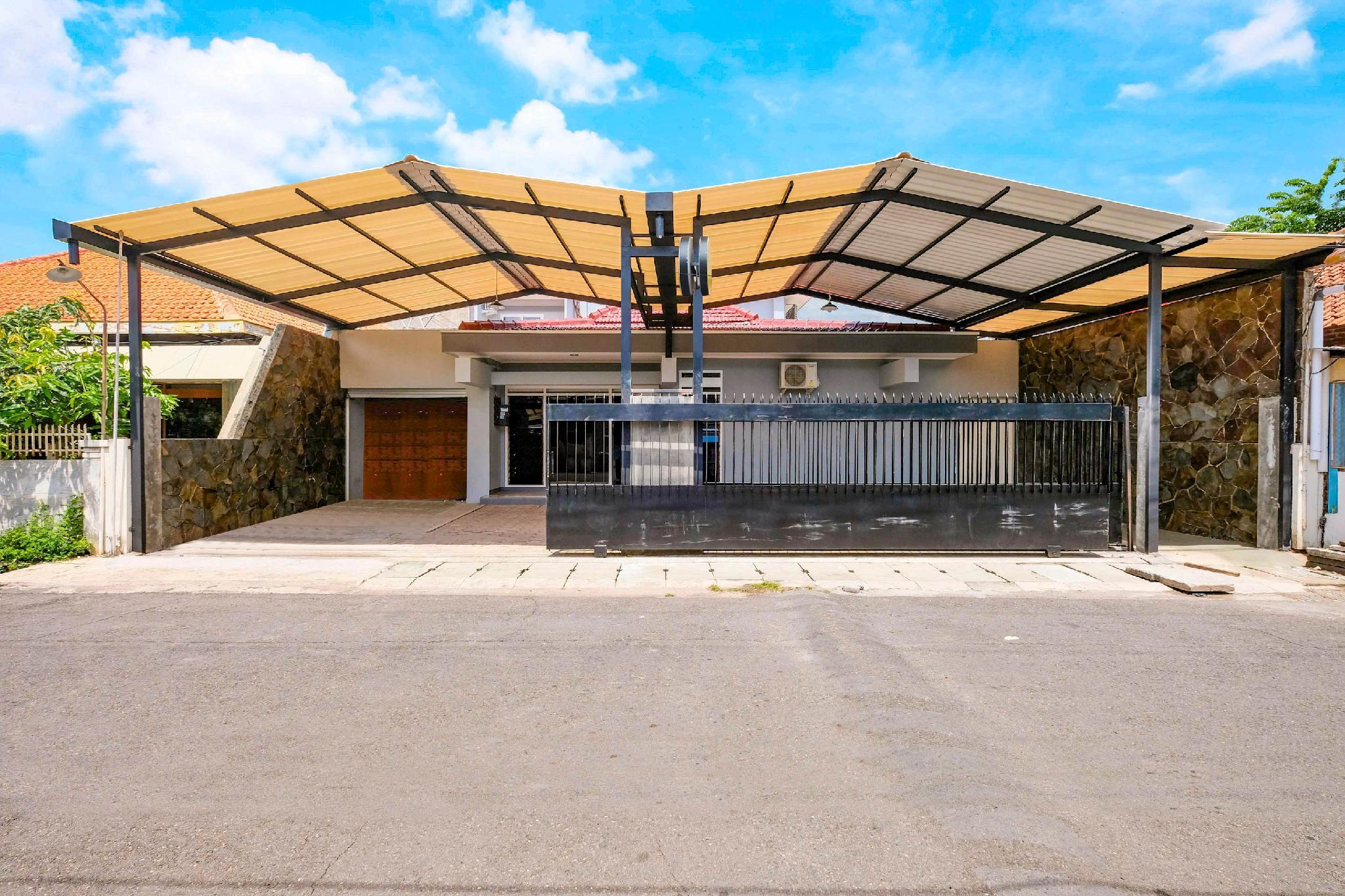 Ngoại cảnh khách sạn