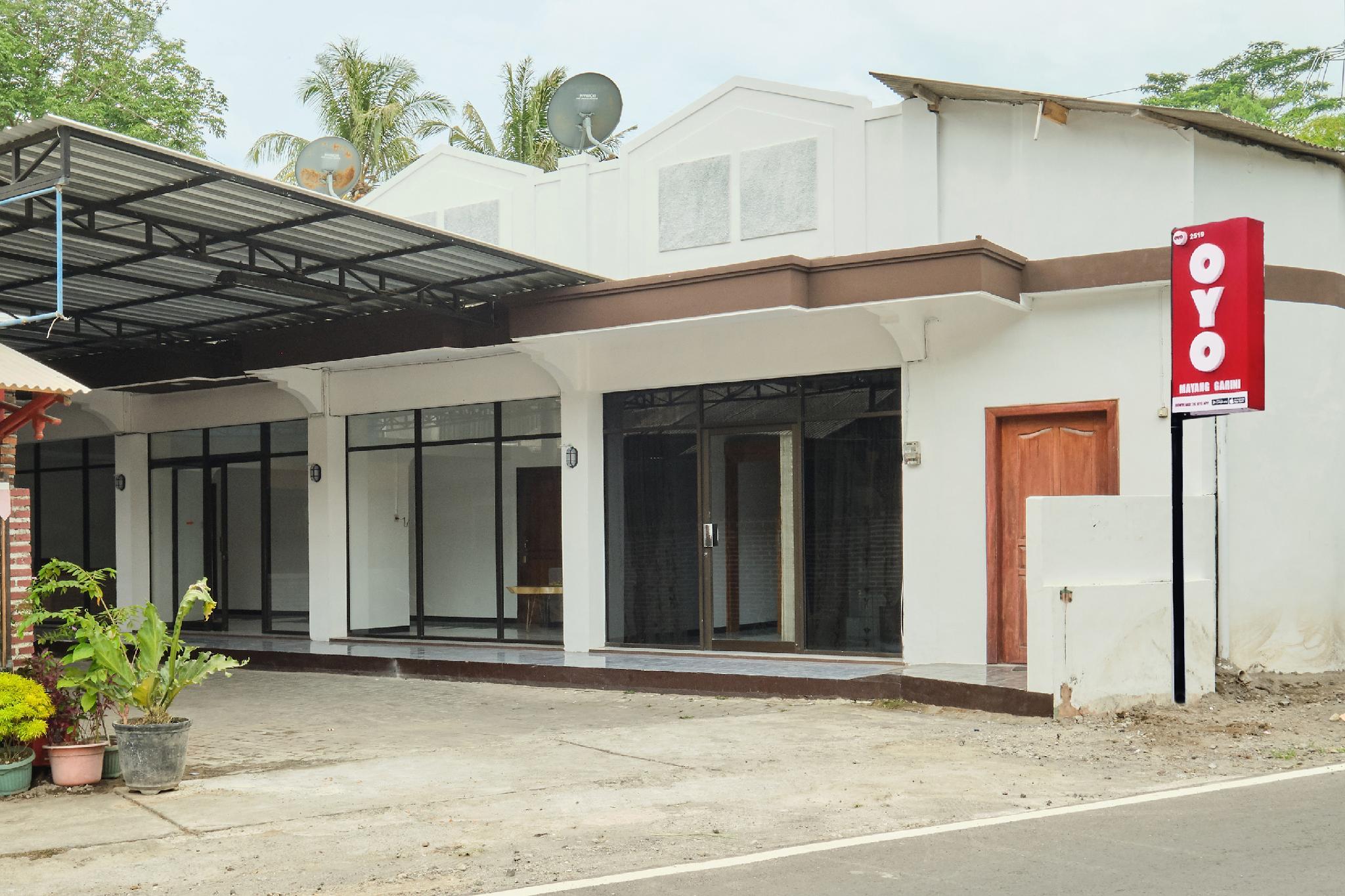 Ngoại cảnh khách sạn