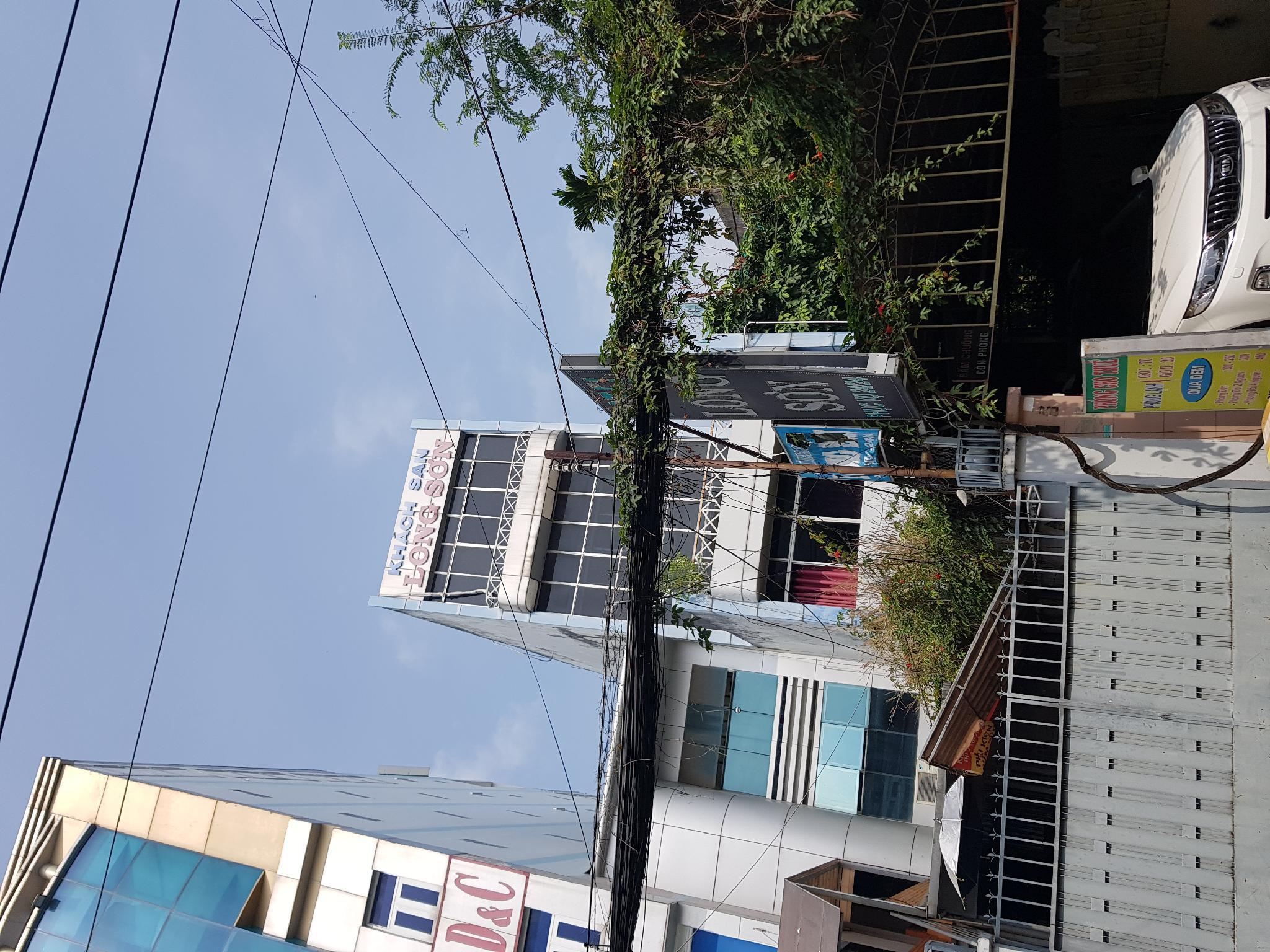 Ngoại cảnh khách sạn