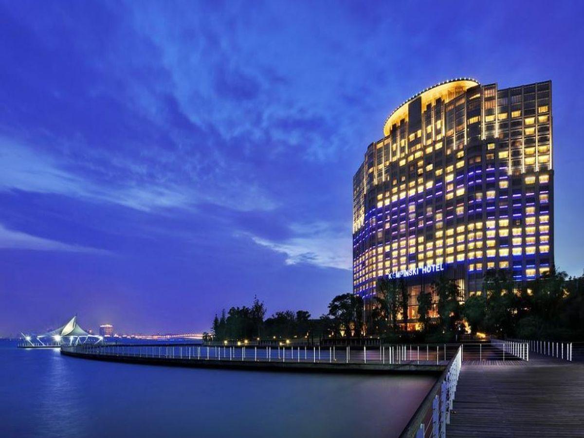 Ngoại cảnh khách sạn