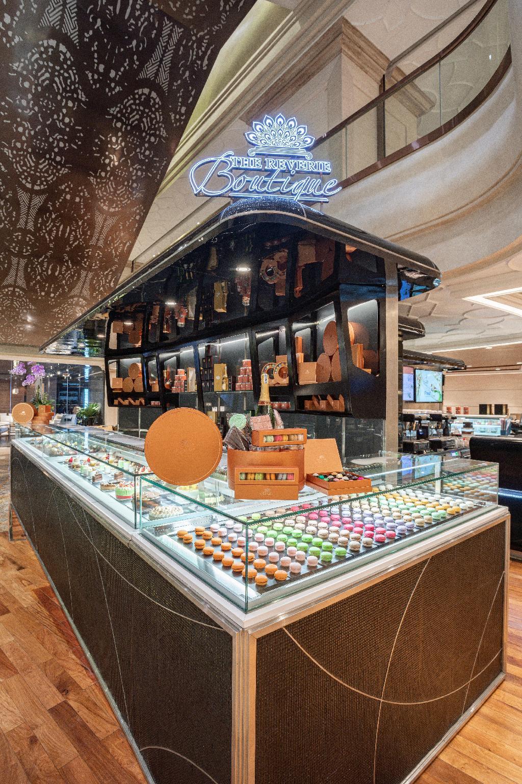 Đồ ăn và thức uống