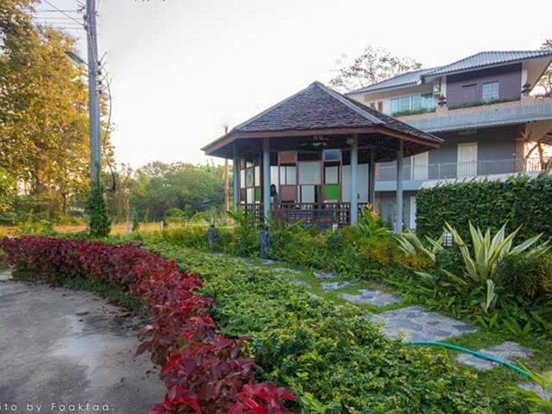 Ngoại cảnh khách sạn