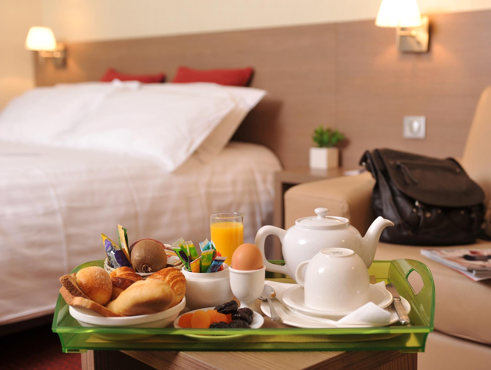 Đồ ăn và thức uống