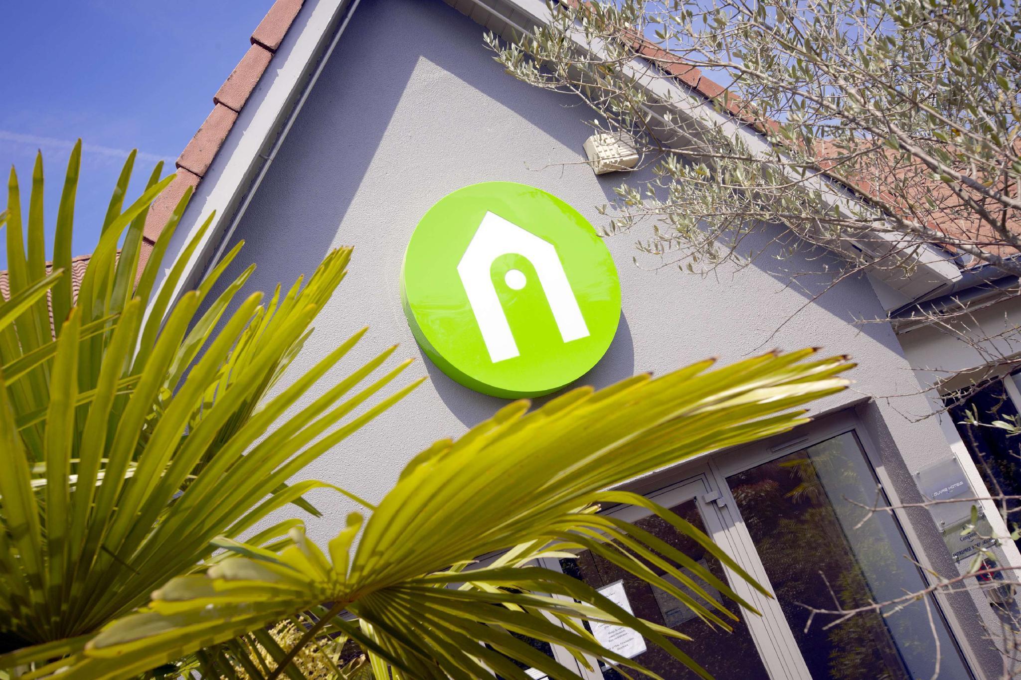 Ngoại cảnh khách sạn