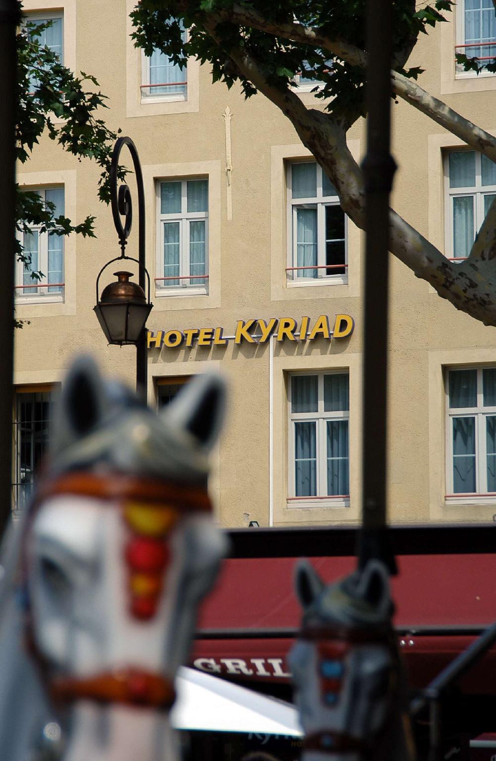 Ngoại cảnh khách sạn