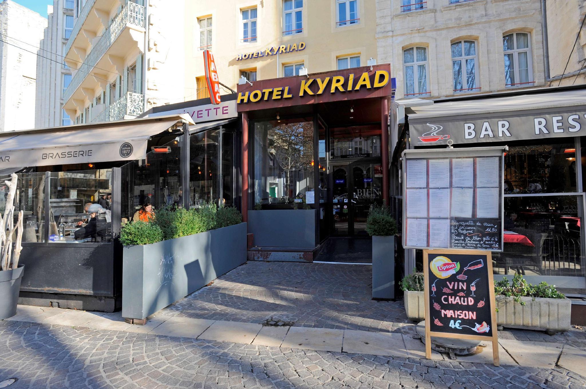 Ngoại cảnh khách sạn