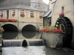 Khu vực xung quanh