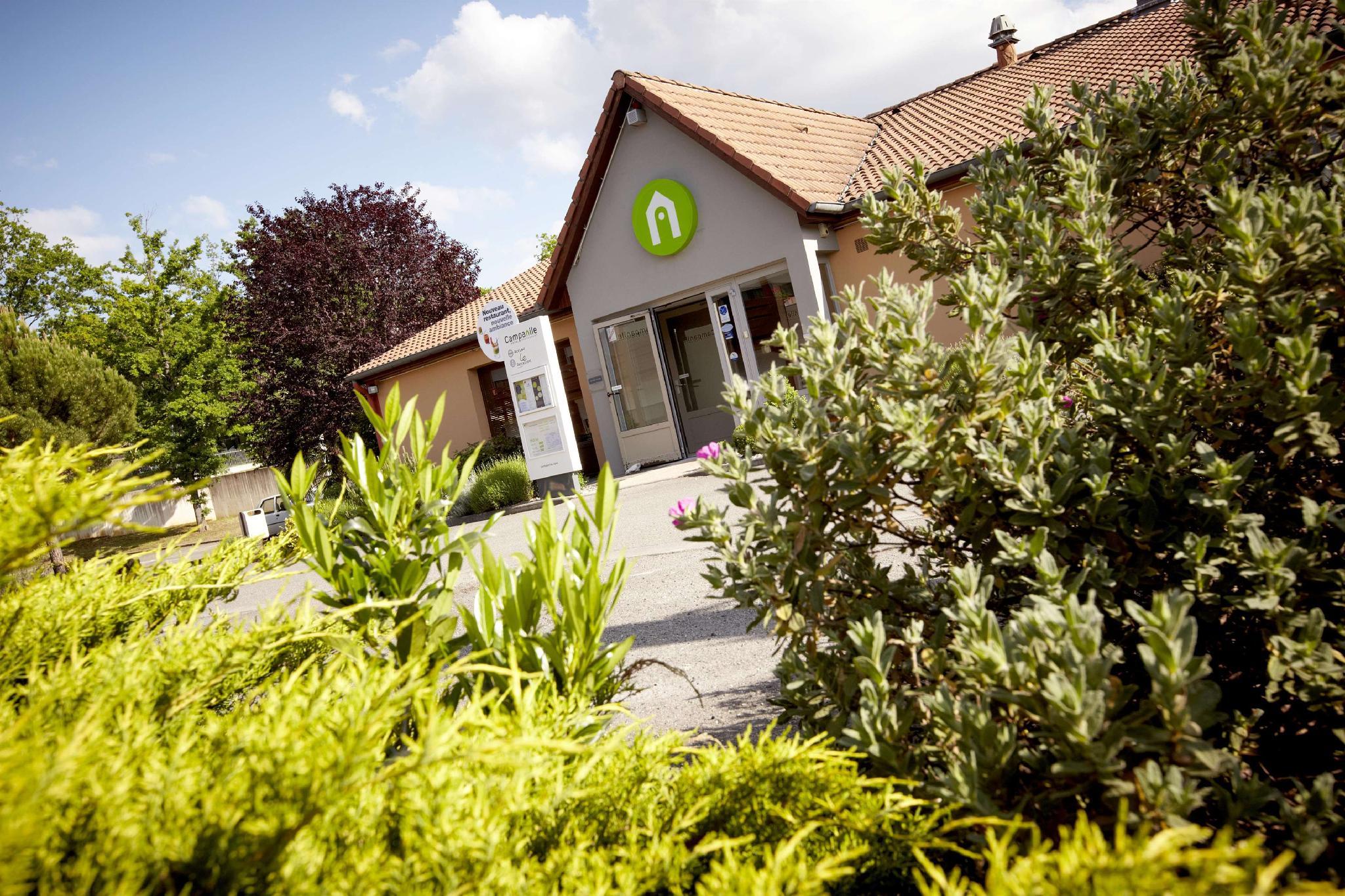 Ngoại cảnh khách sạn