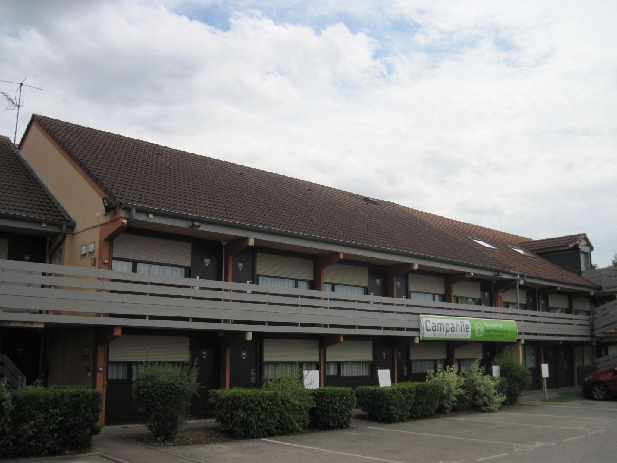 Ngoại cảnh khách sạn