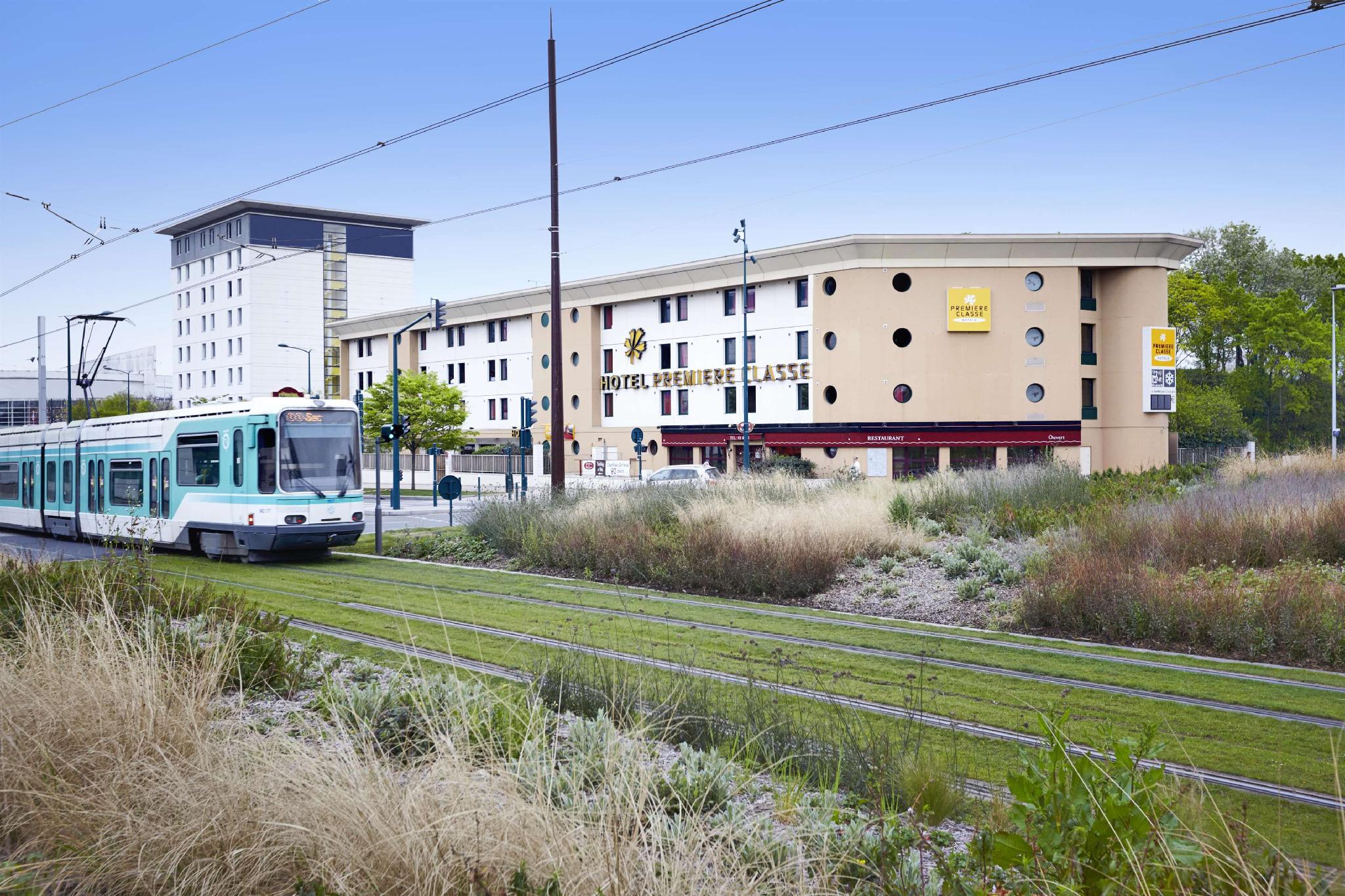 Ngoại cảnh khách sạn