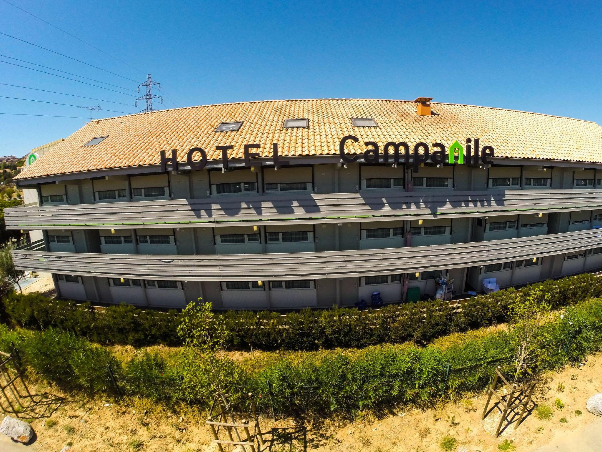 Ngoại cảnh khách sạn