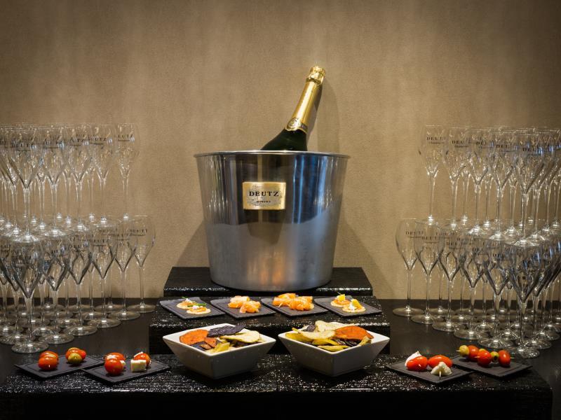 Đồ ăn và thức uống