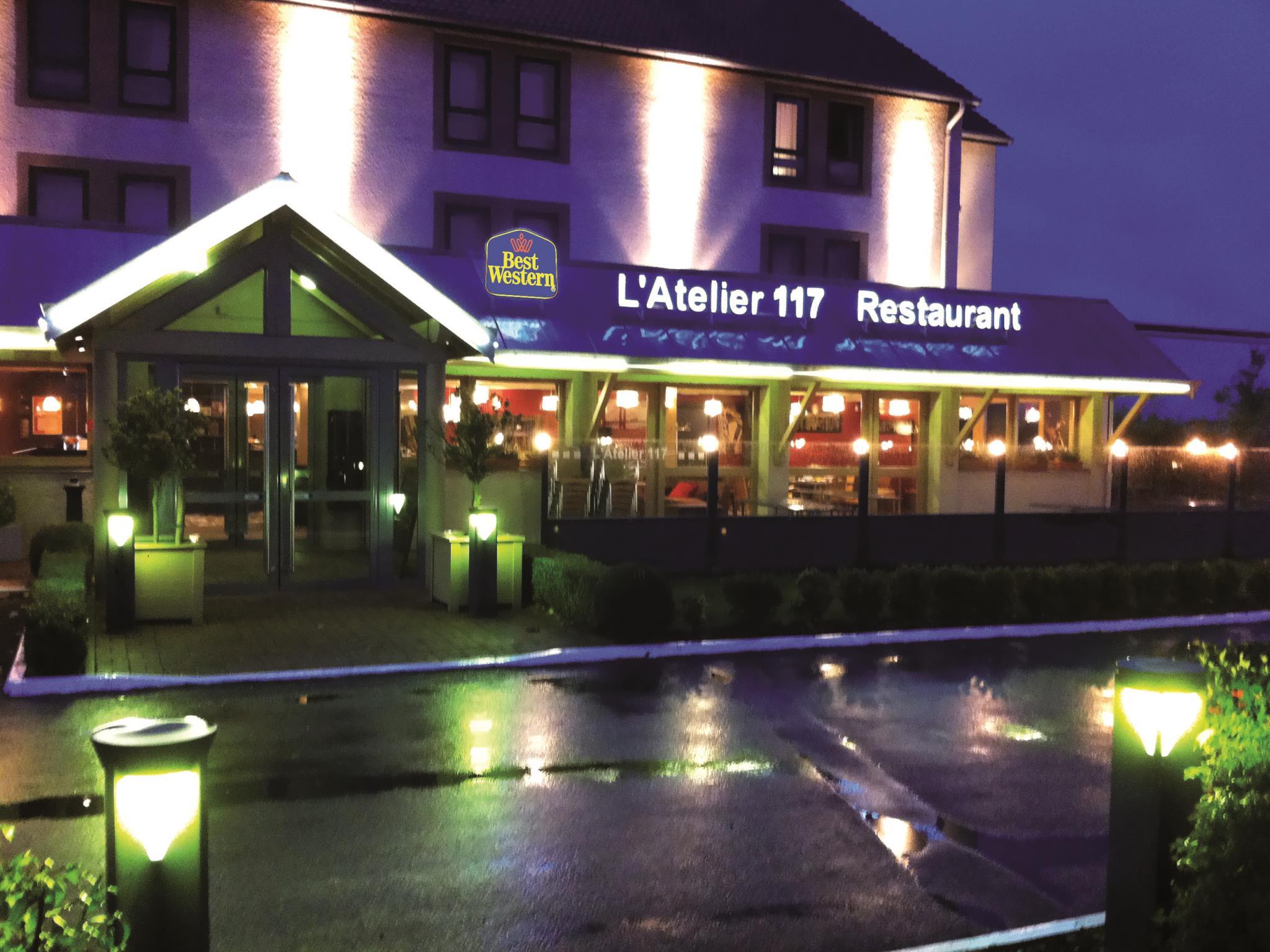 Ngoại cảnh khách sạn